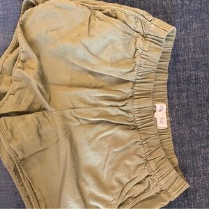 Madewell Sage Green Elastic Shorts